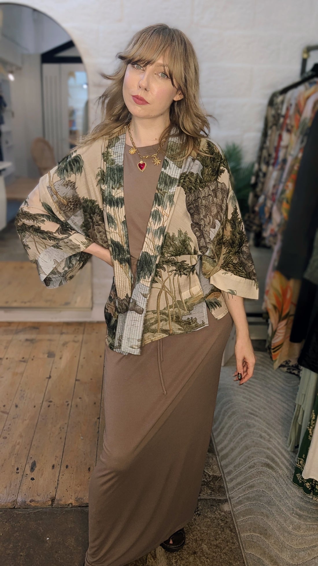 One Hundred Stars Print Short Kimono Jacket in Rivers and Trees Natural Print - KIMRVTNAT