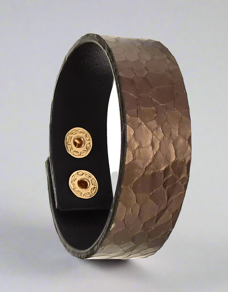Crackle Cuff in Faux Leather - Bronze Coffee - YX169