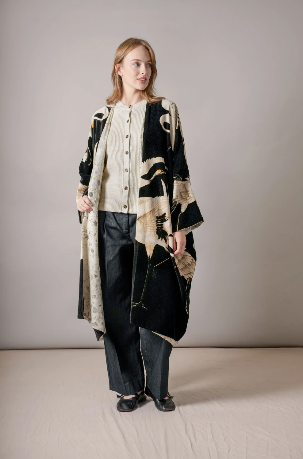 Velvet Grande Pocket Kimono in Black Stork Print - VGRSTOBLK