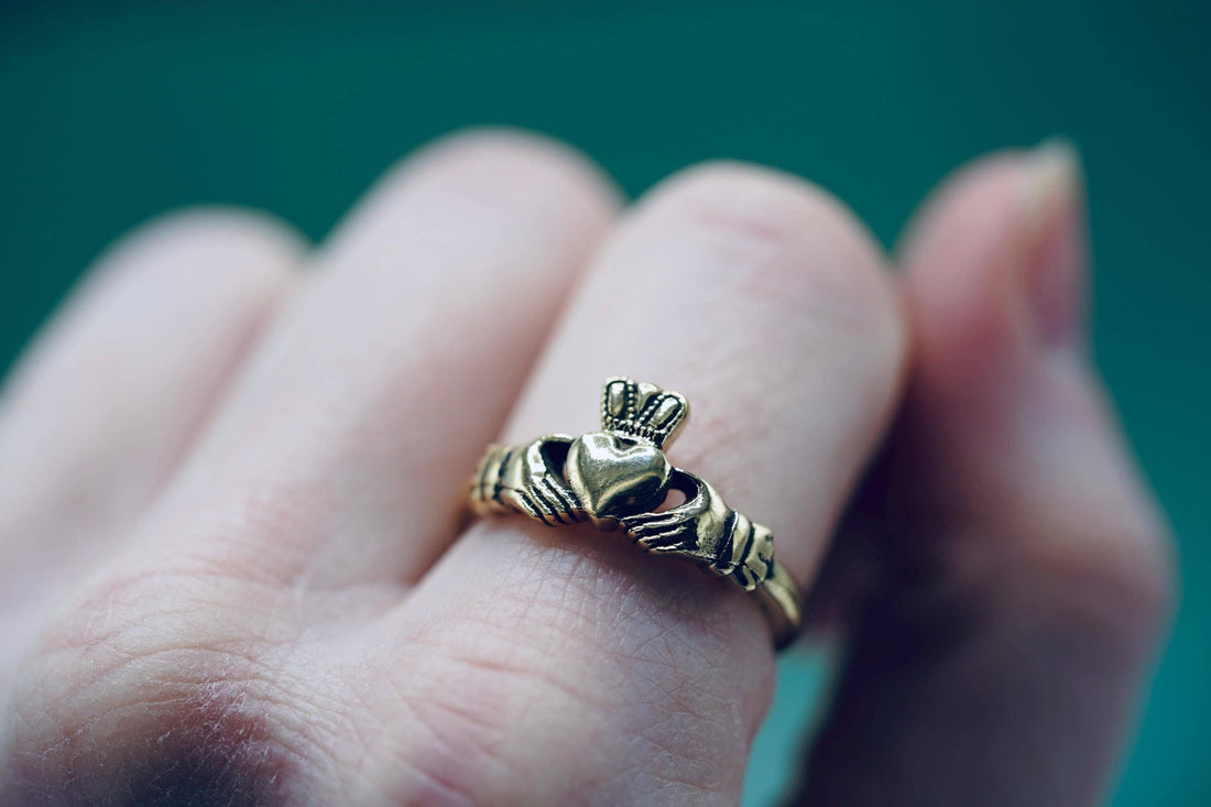 ROYA Brass Claddagh Heart Ring