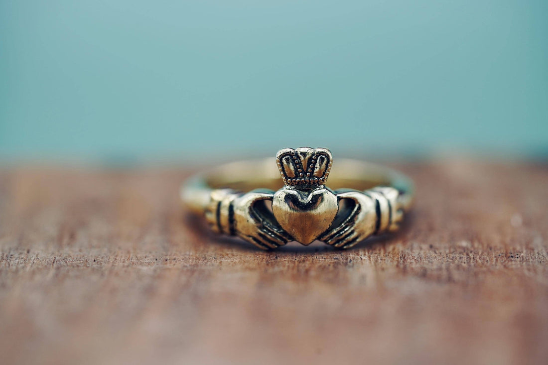 ROYA Brass Claddagh Heart Ring
