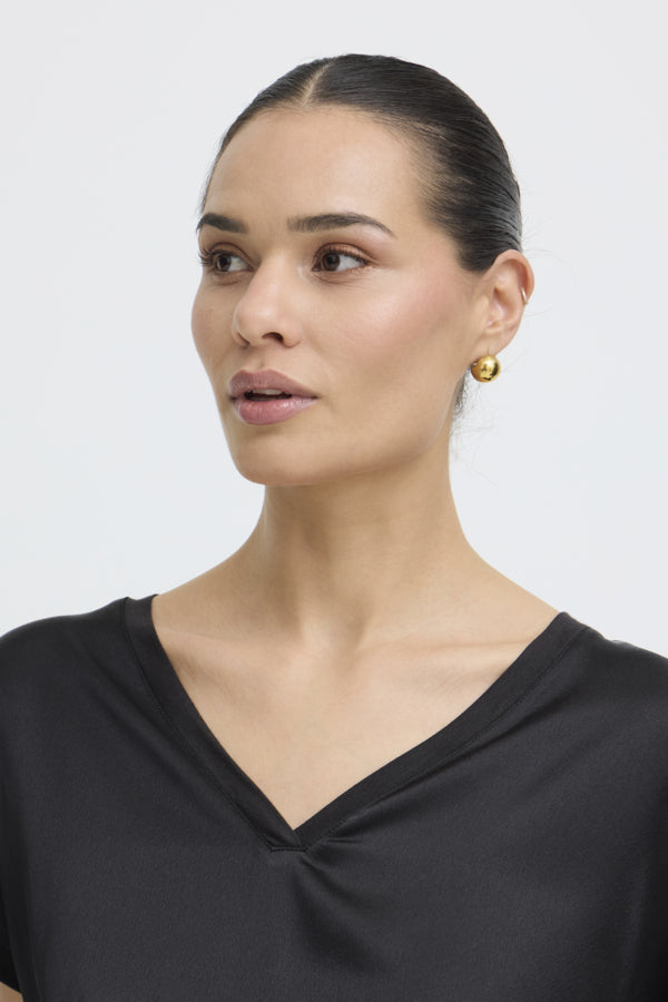 SELITA Silky Front V Neck Short Sleeve Tee in Black