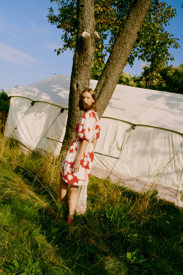 IBINE 6 Short Summer Dress in Red Flame Flower Print