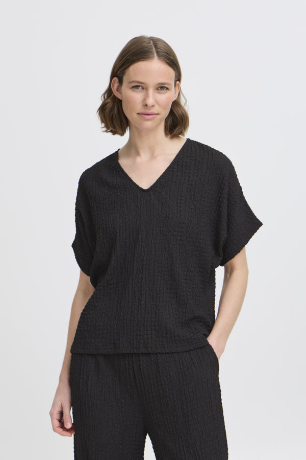 UMMI V Neck Textured Tee in Black