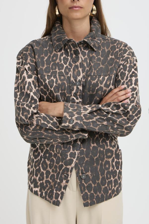 KENNA Denim Shirt Jacket in Leopard Print