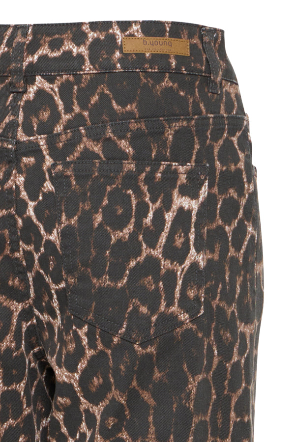 KENNA Wide Leg Cotton Jeans in Classic Leopard Print