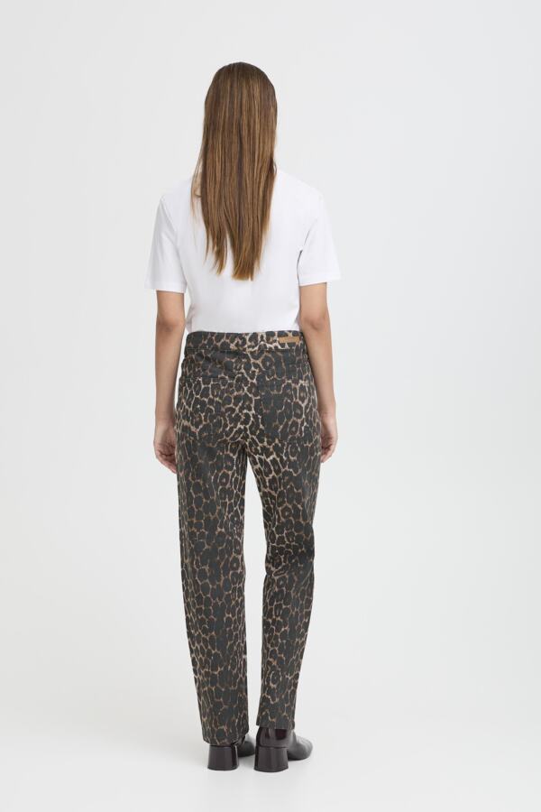 KENNA Wide Leg Cotton Jeans in Classic Leopard Print