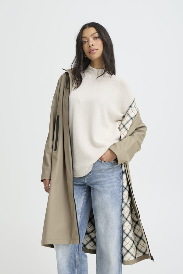 AVAN 6 Long Raincoat in Vetiver