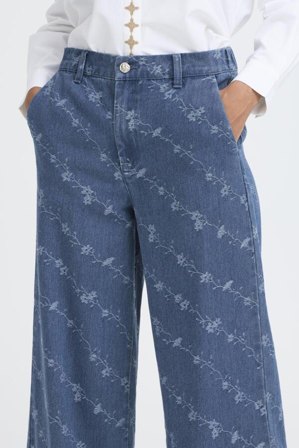 KANIO Embroidered Floral Vine Wide Leg Denim Jeans