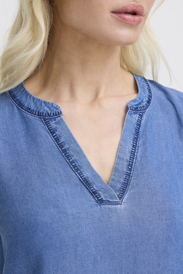KOSMO Lyocell Sleeveless Chambray Demin Blouse