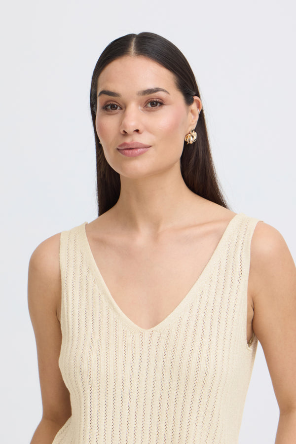 MOBBE Vest Top in Cream