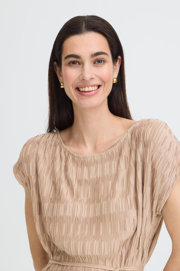 UVIKA Textured Lightweight Short Sleeve Dress in Stucco Sand