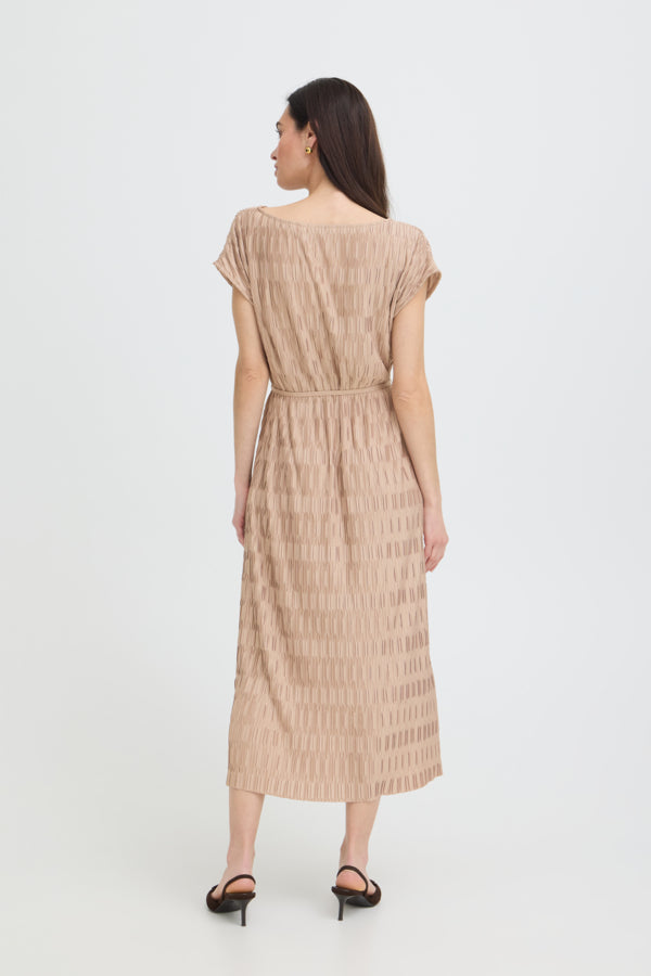 UVIKA Textured Lightweight Short Sleeve Dress in Stucco Sand