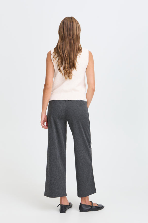 OMEA Zip down Slipover Gilet Vest Top in Birch Cream