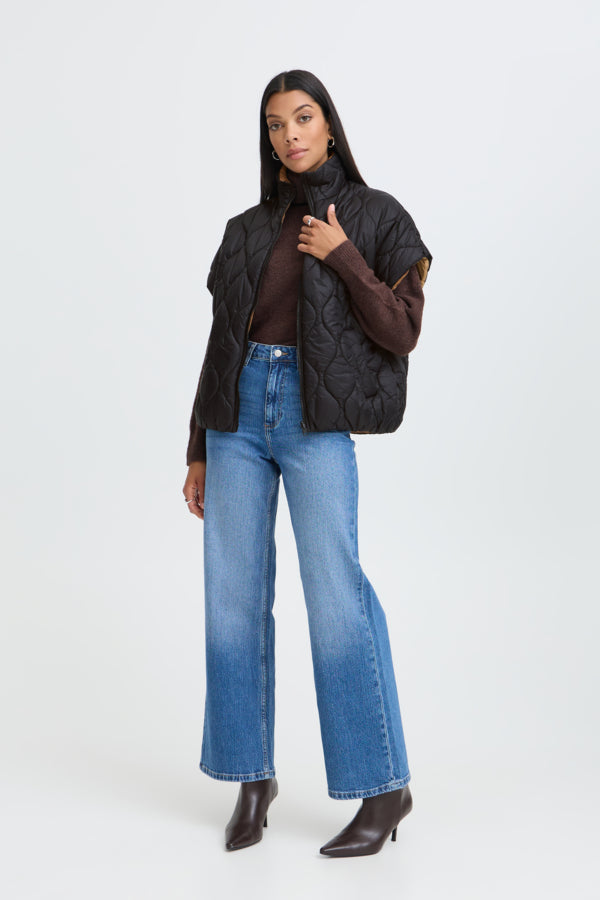 BERTA Reversible Quilted Sleeveless Jacket in Black and Caramel