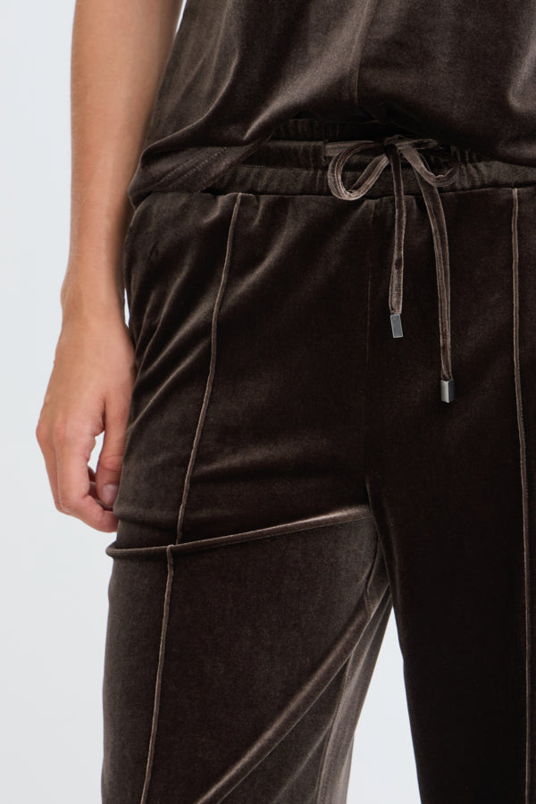 PERLINA Velour Joggers in Java Brown