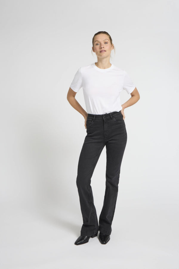 BECCA Bootcut Premium Jeans in Black Denim