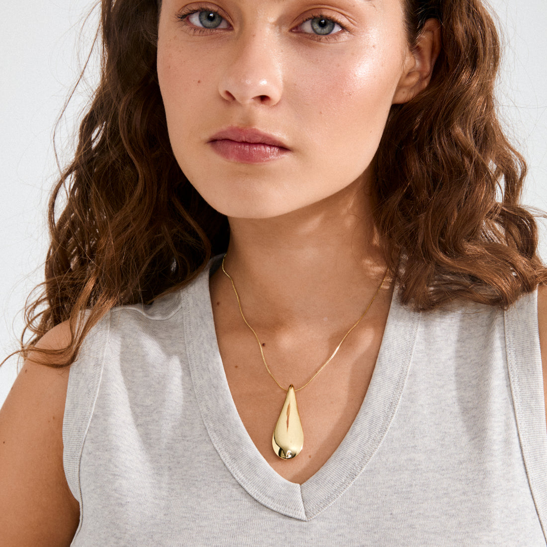 ALMA Gold Statement Droplet Necklace
