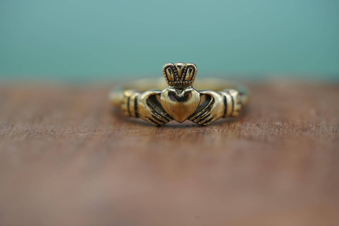 ROYA Brass Claddagh Heart Ring