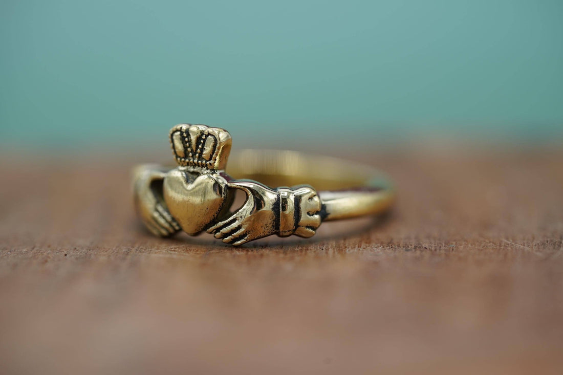 ROYA Brass Claddagh Heart Ring
