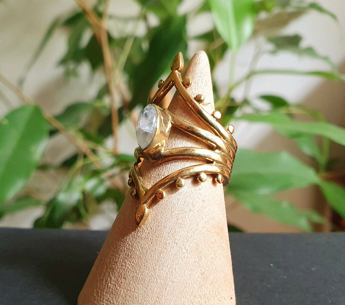 ELLA Gold Brass & Moonstone Ring