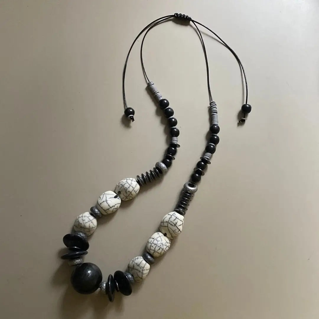 Monochrome Black and White Adjustable Chunky Necklace - MRL05