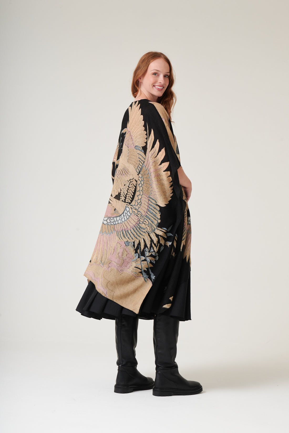 WOOL Throwover Kimono in Black Crane Print - WTHCRABLK