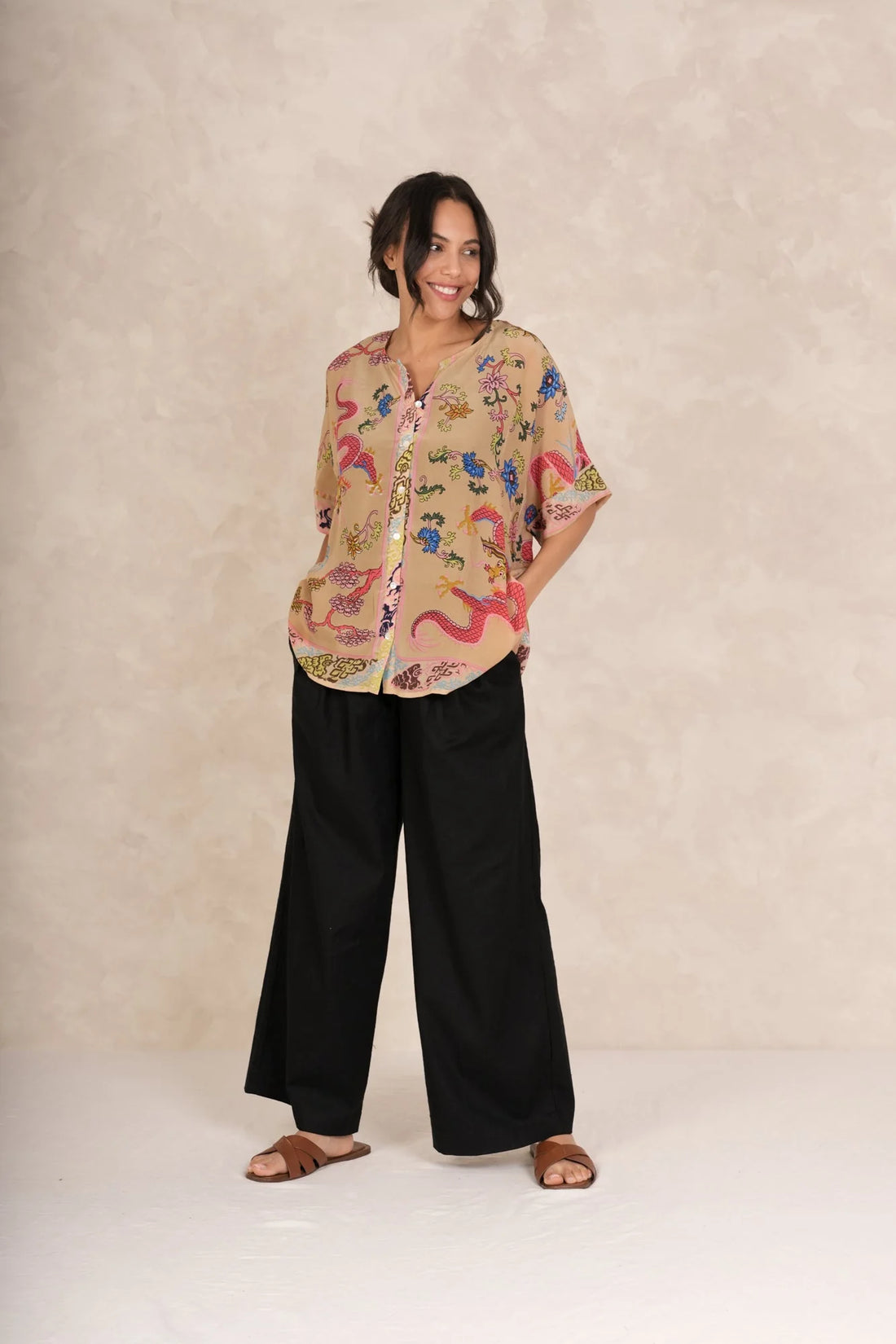 One Hundred Stars Tea Blouse in Dragon Print Sand Print - TBLDRGSND