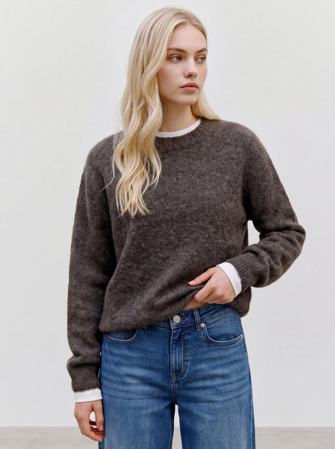 NOVAH O Round Neck Jumper in Chocolate Torte Brown