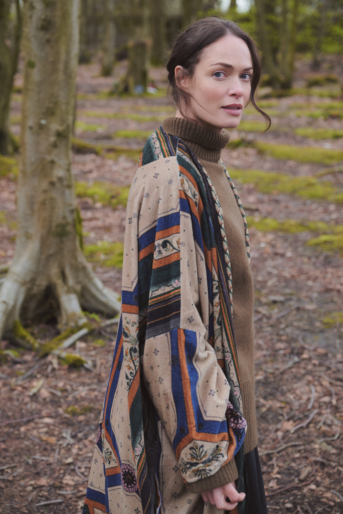 Velvet Grande Pocket Kimono in Fleur De Lys Grande Print - VGRFDLSAN