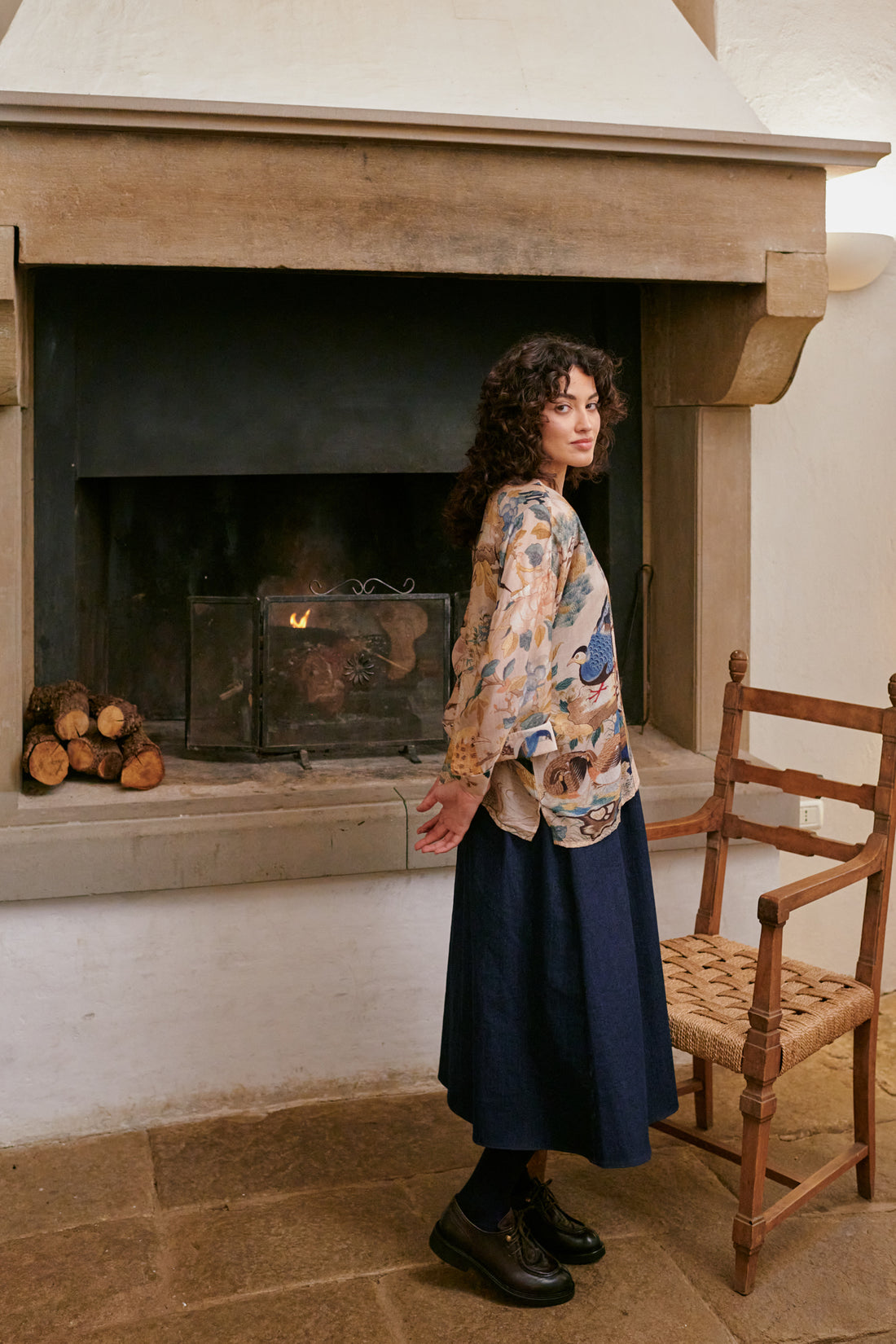 One Hundred Stars Lightweight Short Kimono in Hummingbird Nude Print - KIMHUMNUD
