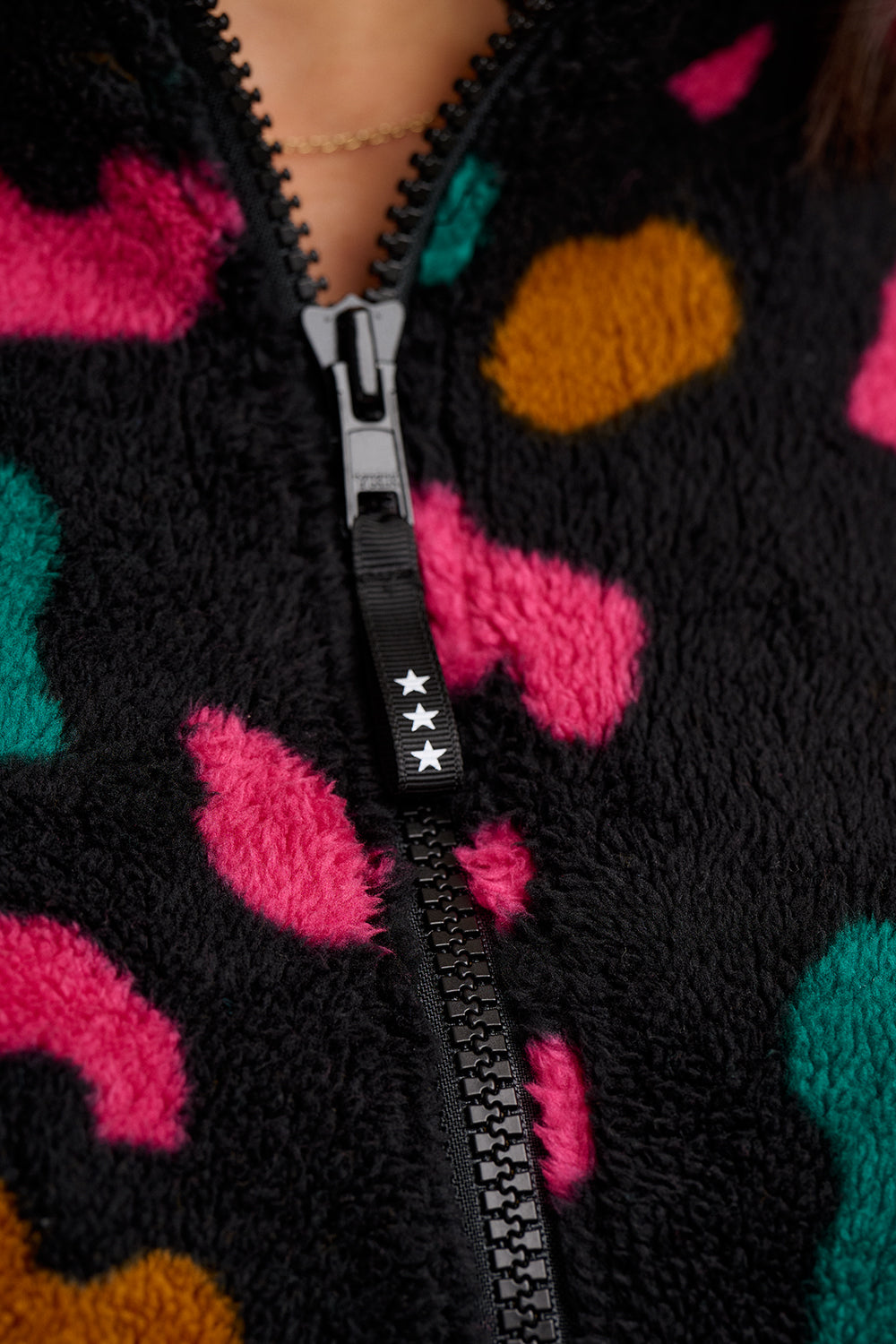 HARTLEY Black Fleece With Multi-coloured Animal Print