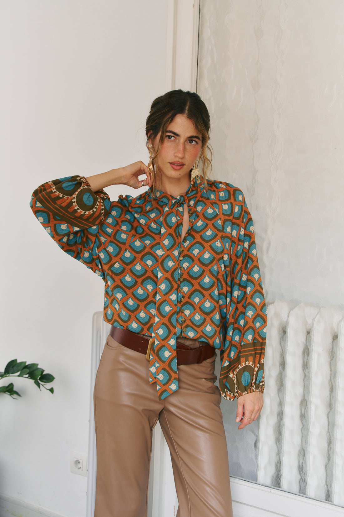 BELINDA Blouse in Geo Sun Print
