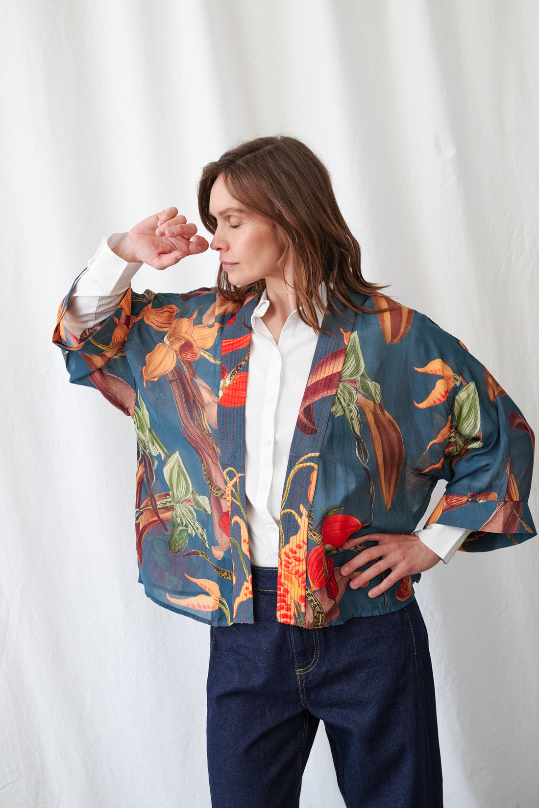 One Hundred Stars Lightweight Short Kimono in Teal Orchid Print - KIMORCTEA