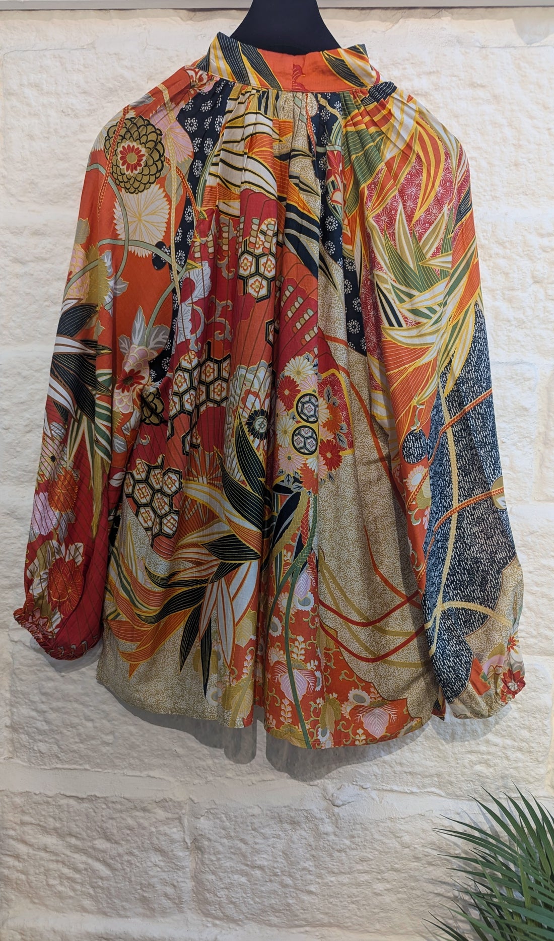 One Hundred Stars Pussy Bow Blouse in scarlet Fans Print - TPBFANSCA