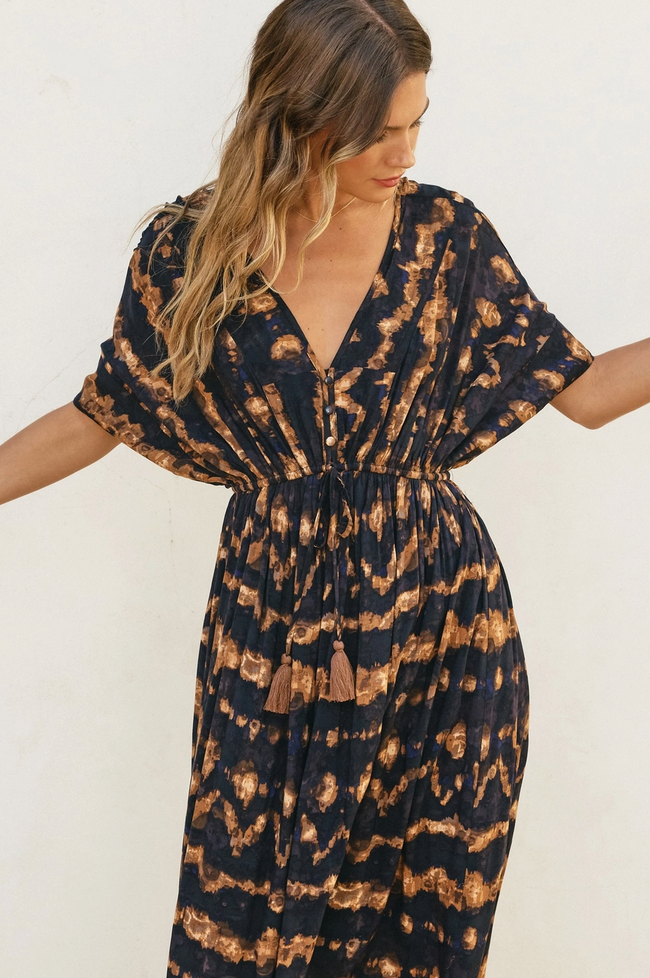 TOYAH Tie Dye Sting Kaftan Dress in Java Brown