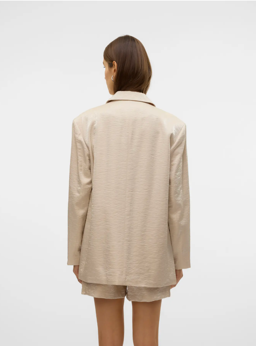 LIANA Shiny Oversized Boyfriend Blazer in Oatmeal