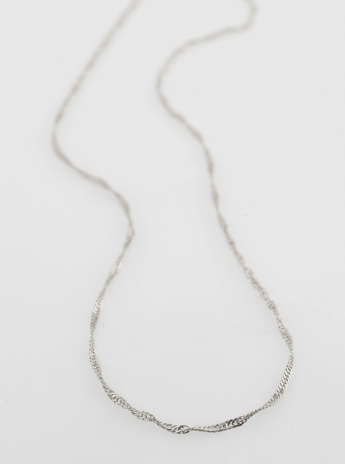 PERI Delicate Twirl Chain Silver Plated Necklace