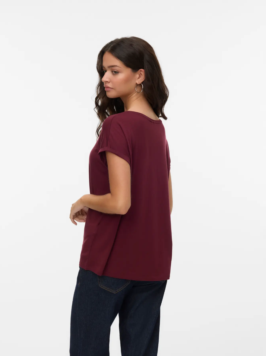 AVA Short Sleeve Tee in Burgundy Port