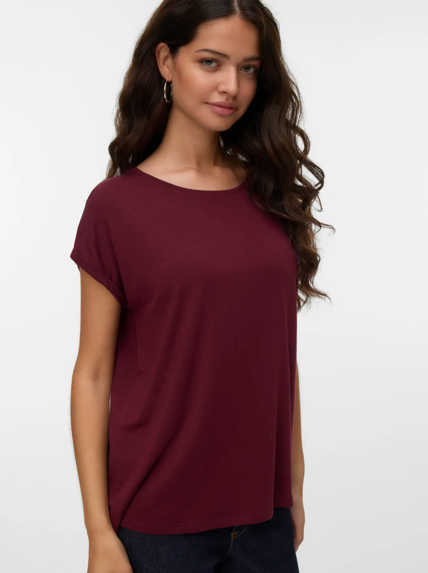 AVA Short Sleeve Tee in Burgundy Port