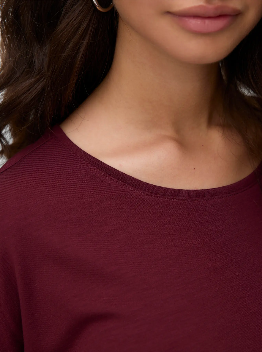 AVA Short Sleeve Tee in Burgundy Port