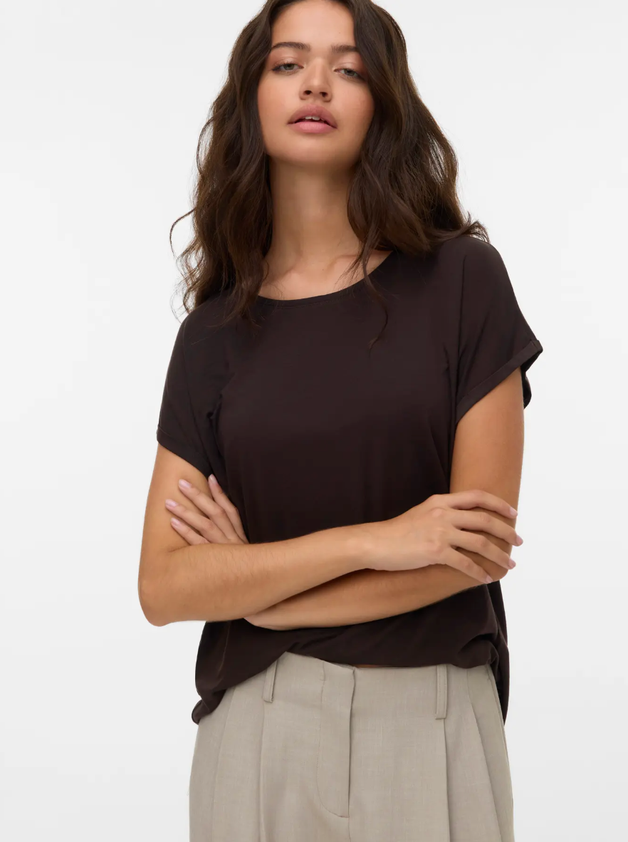 AVA Short Sleeve Tee in Chocolate Torte
