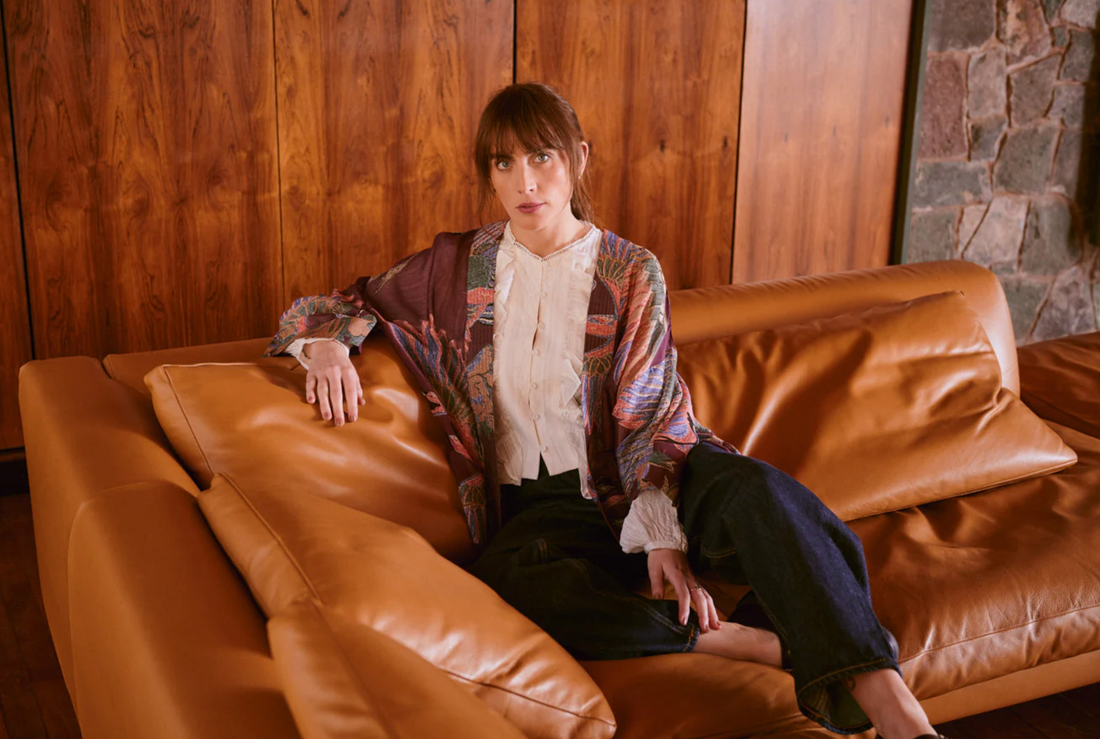 One Hundred Stars Print Short Kimono Jacket in Plum Crane Print - KIMCRAPLU