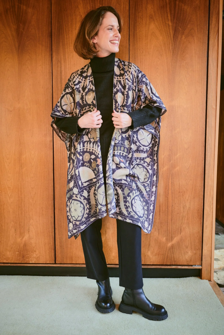WOOL Throwover Kimono in Charcoal Susani Print - WTHSUSCHA