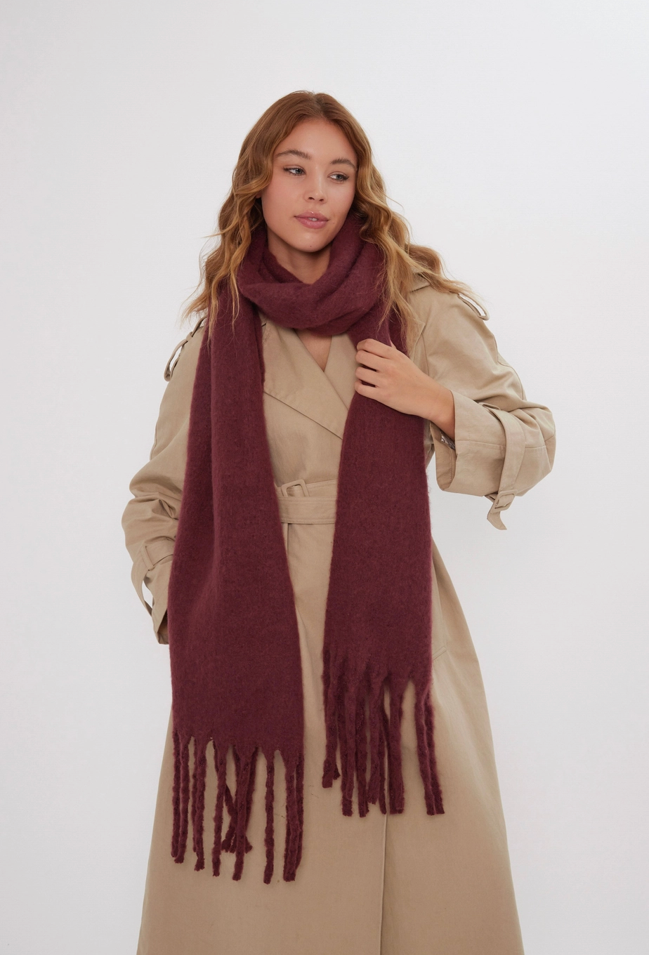 CRIMSON Fluffy Soft Chunky Scarf in Burgundy