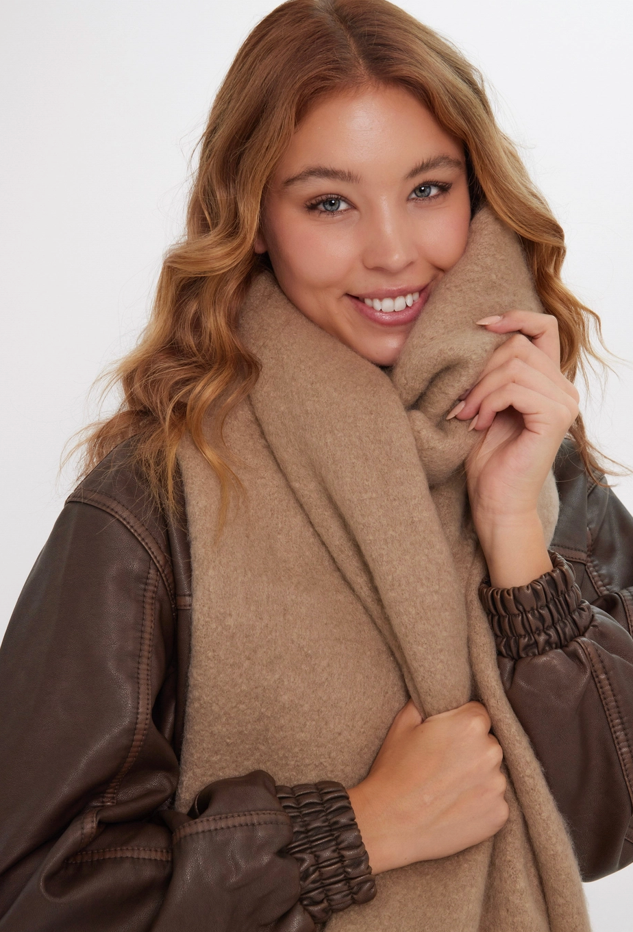 CRIMSON Fluffy Soft Chunky Scarf in Biscuit