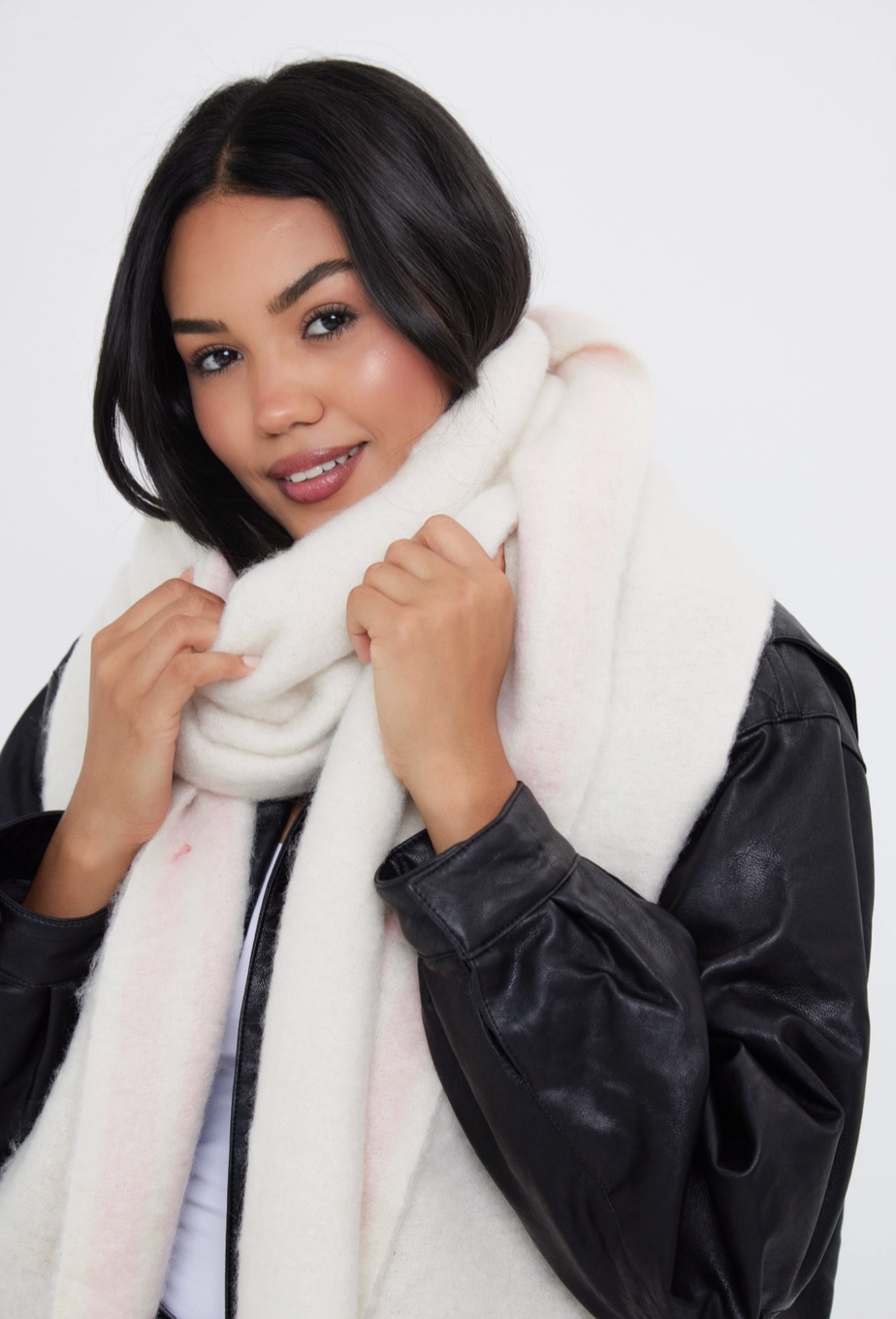 BIANCA Fluffy Soft Chunky Cream Scarf in Light Pink and Beige Stripe