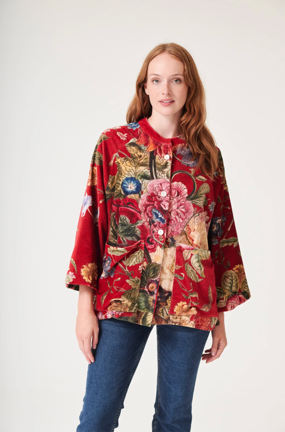 One Hundred Stars Short Velvet Mandarin Jacket in Berry Red Primula Print - One Size - VJKPRIBER