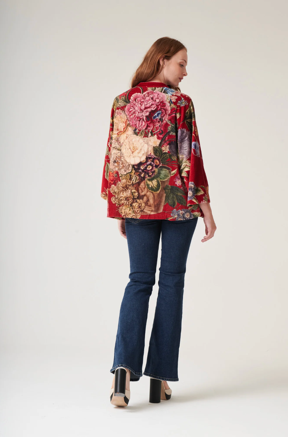 One Hundred Stars Short Velvet Mandarin Jacket in Berry Red Primula Print - One Size - VJKPRIBER