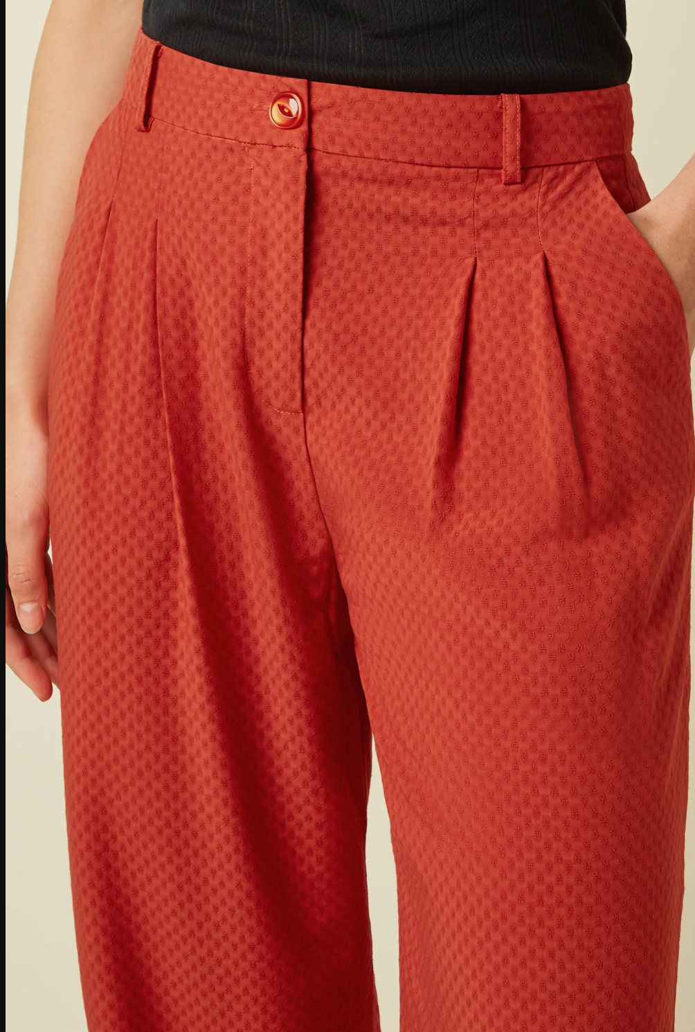 King Louie FINTAN Cropped Pants in Bright Deniz Red